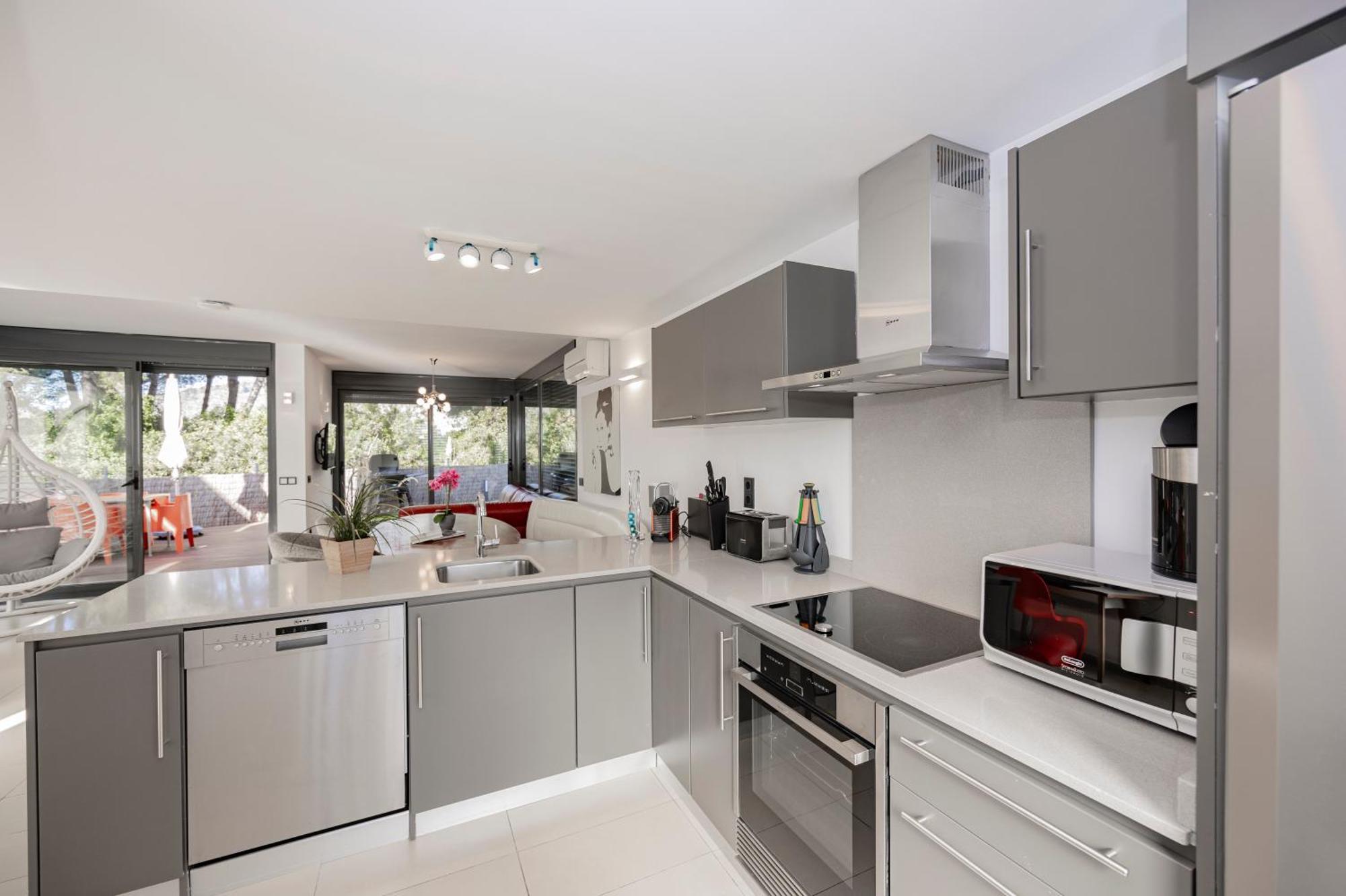 Villa Pam Beach House Playa De Muro - 200M To Beach With Hot Tub Alcudia  Luaran gambar