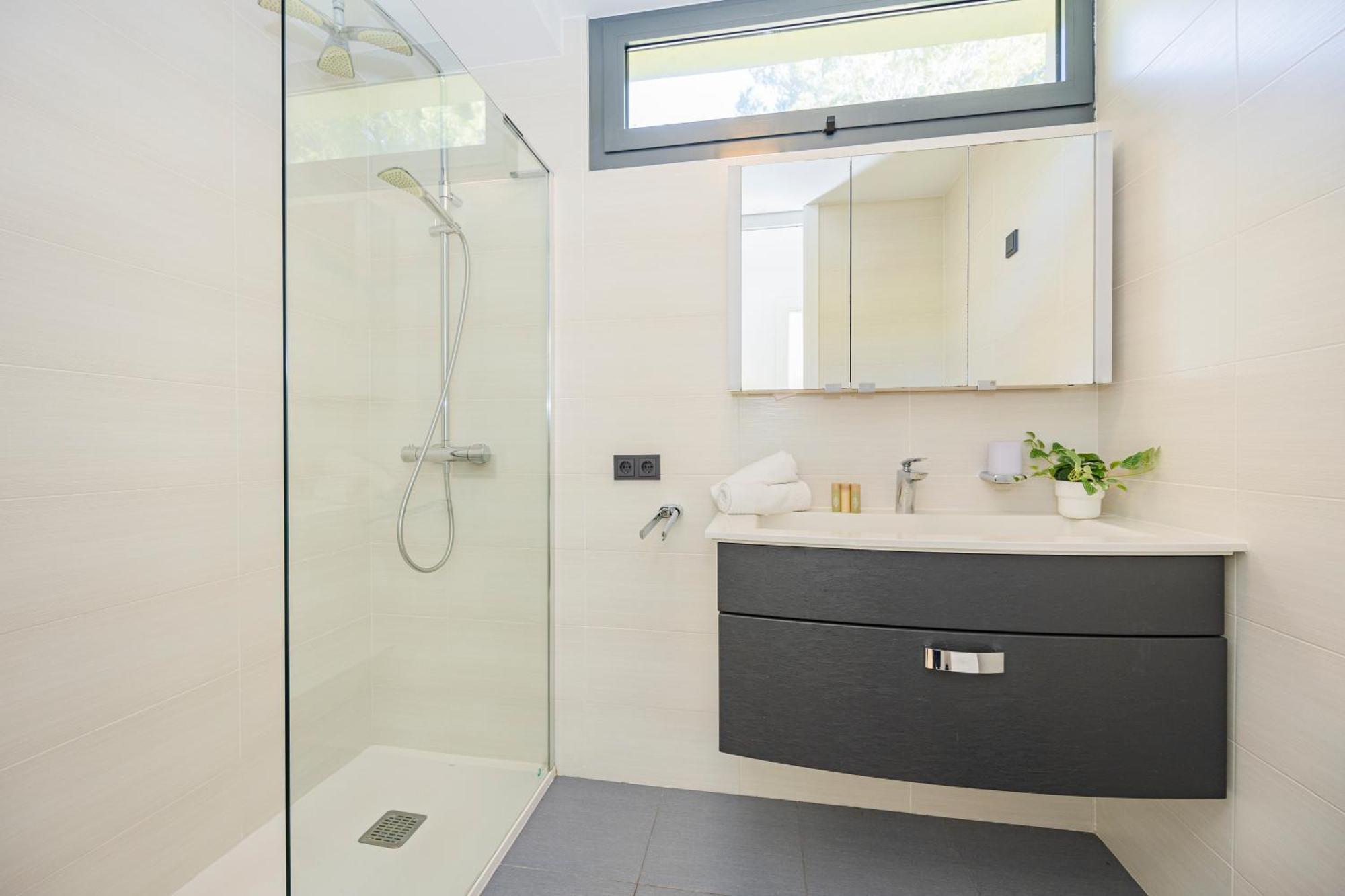 Villa Pam Beach House Playa De Muro - 200M To Beach With Hot Tub Alcudia  Luaran gambar
